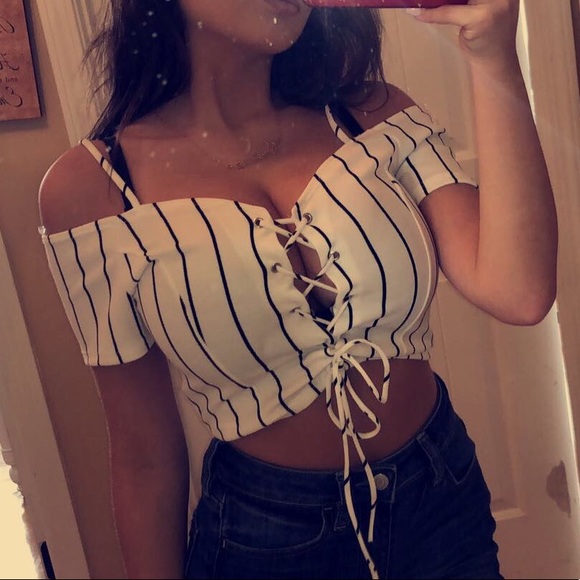 Striped crop top - Picture 2 of 2